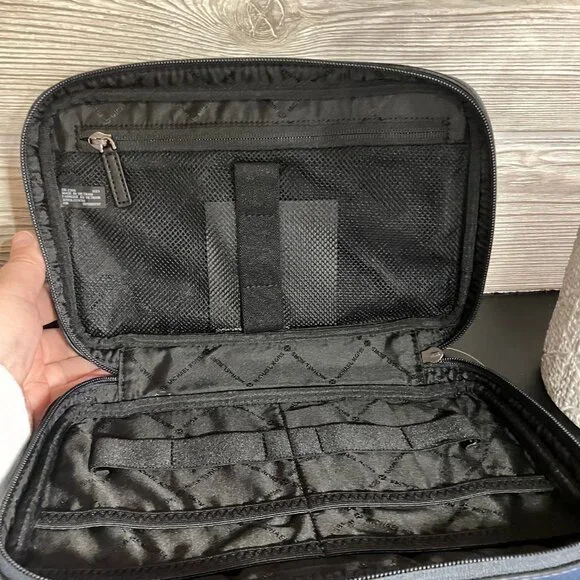 LOW START Michael Kors Tech Organizer, Navy Blue - Picture 3 of 3